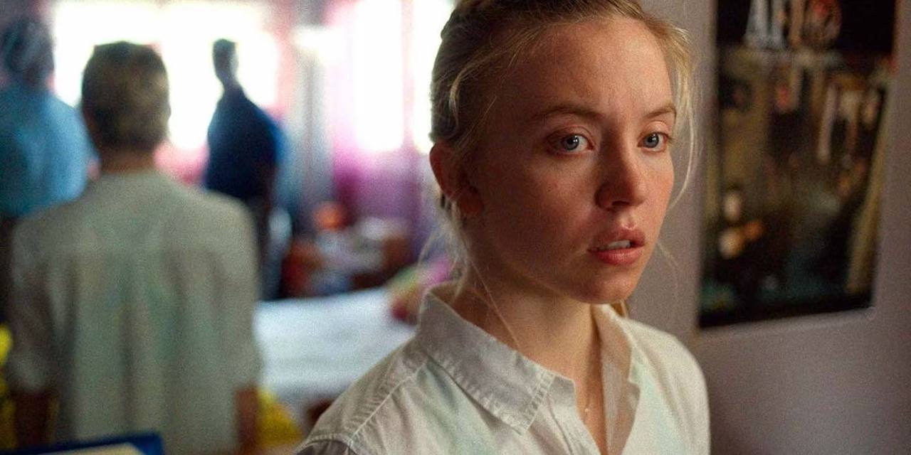 Сидни Суини — сцена фильма Сидни Суини на экране в сцене фильма