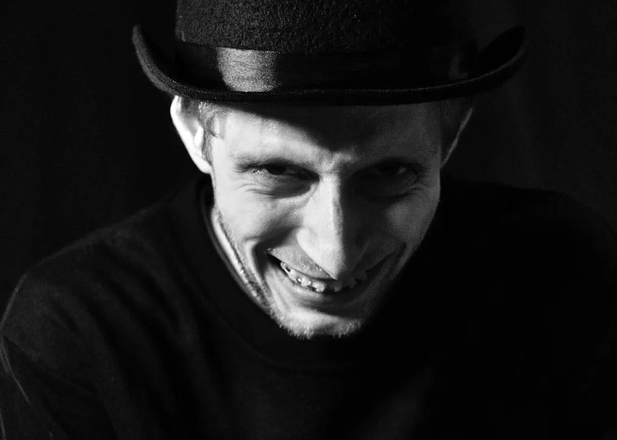 Мужчина актер